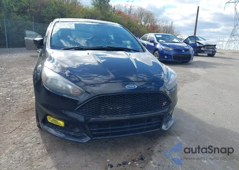 2017 Ford Focus St from USA, damaged, VIN 1FADP3L97HL301549